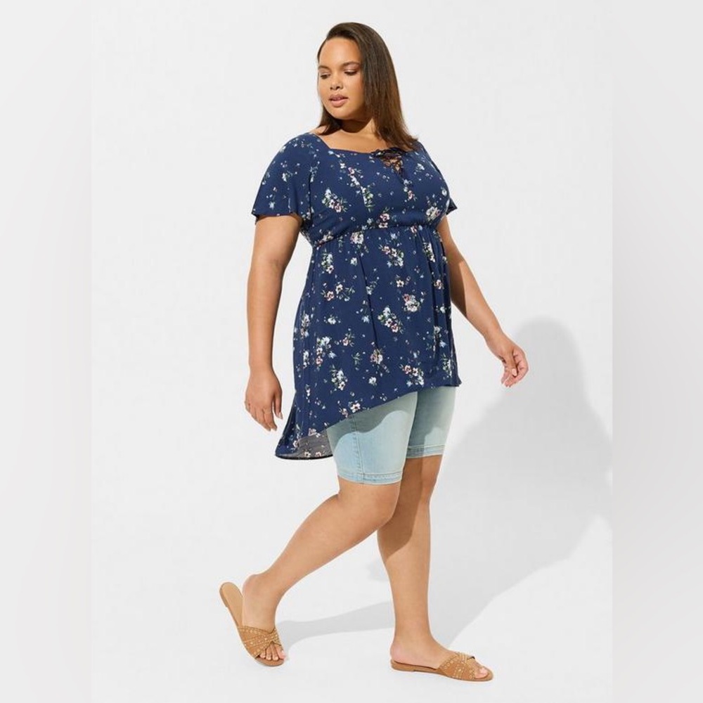 Torrid Navy Floral Tunic Top - 0 NWOT